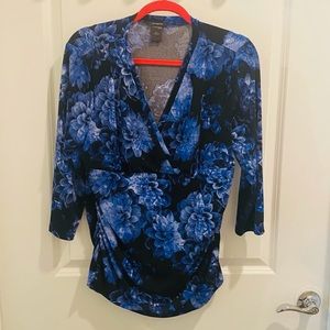 💙🖤 Ann Taylor XL Wrap Top 3/4 Sleeve Floral